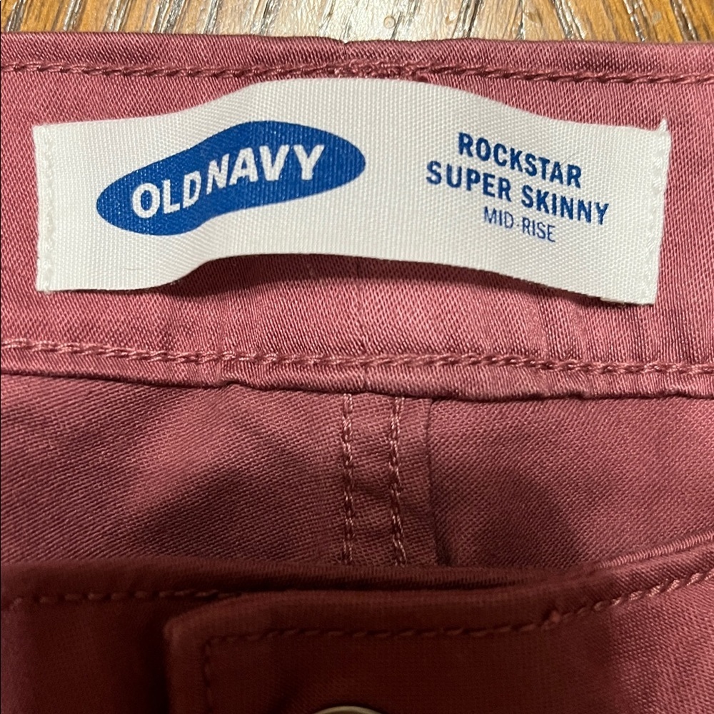 NEW Old Navy Women's Skinny Pink Jeans 8 - Picture 4 of 5